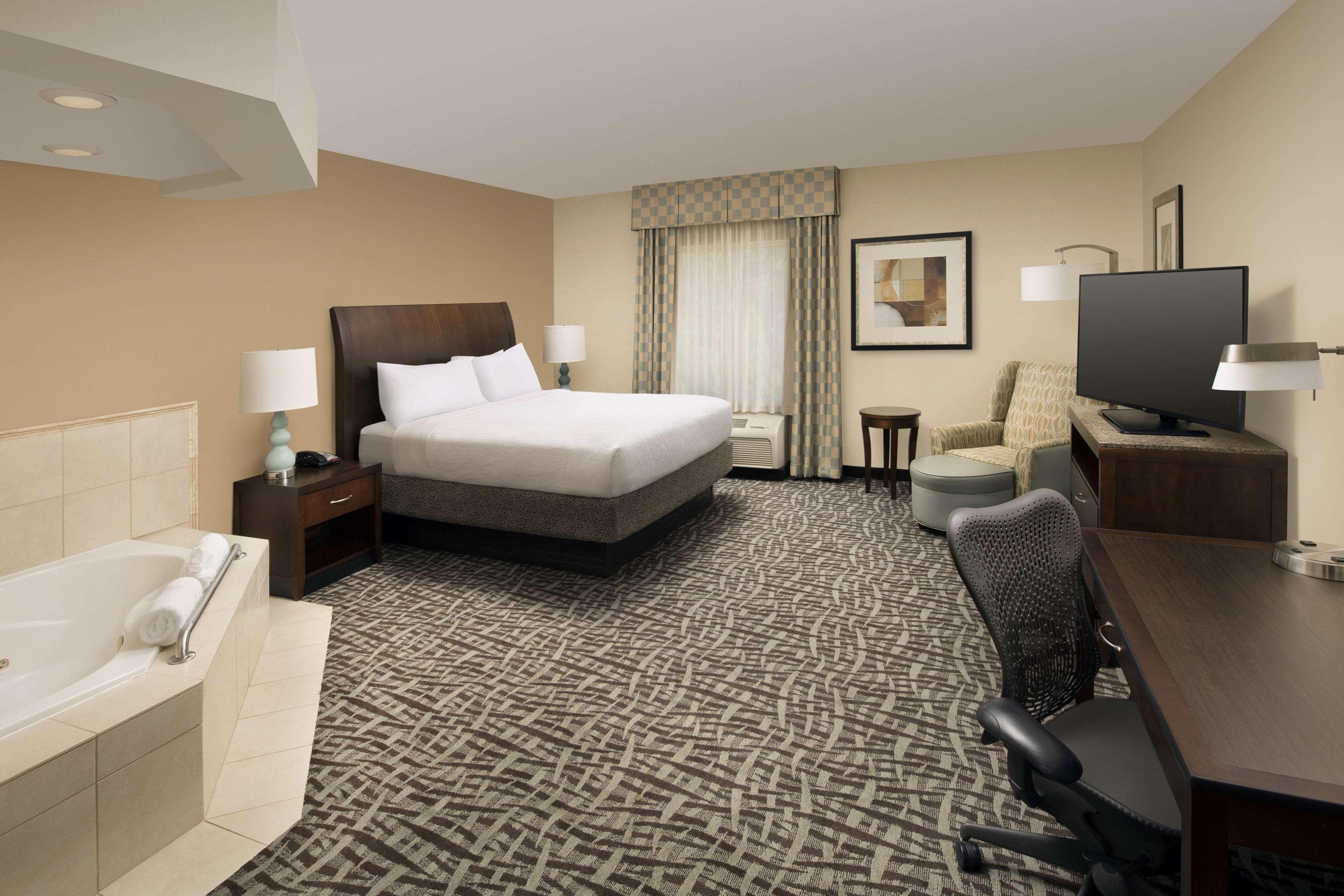 Hilton Garden Inn Huntsville South/Redstone Arsenal Zewnętrze zdjęcie